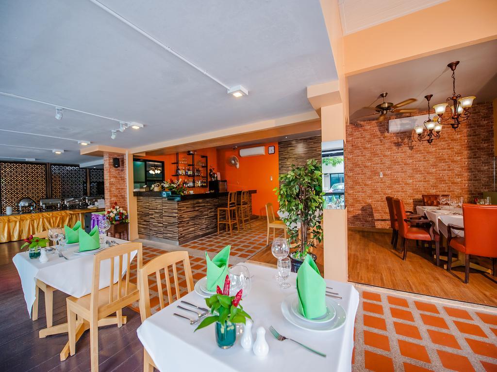 Grand Nai Harn Suites Rawai Kültér fotó