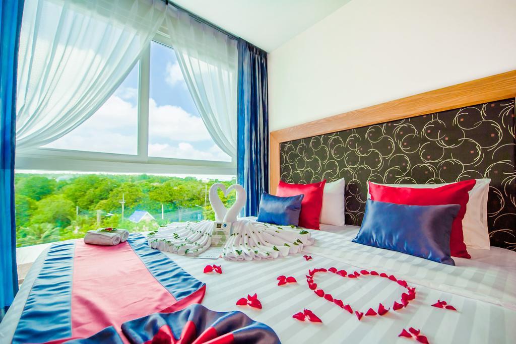 Grand Nai Harn Suites Rawai Kültér fotó
