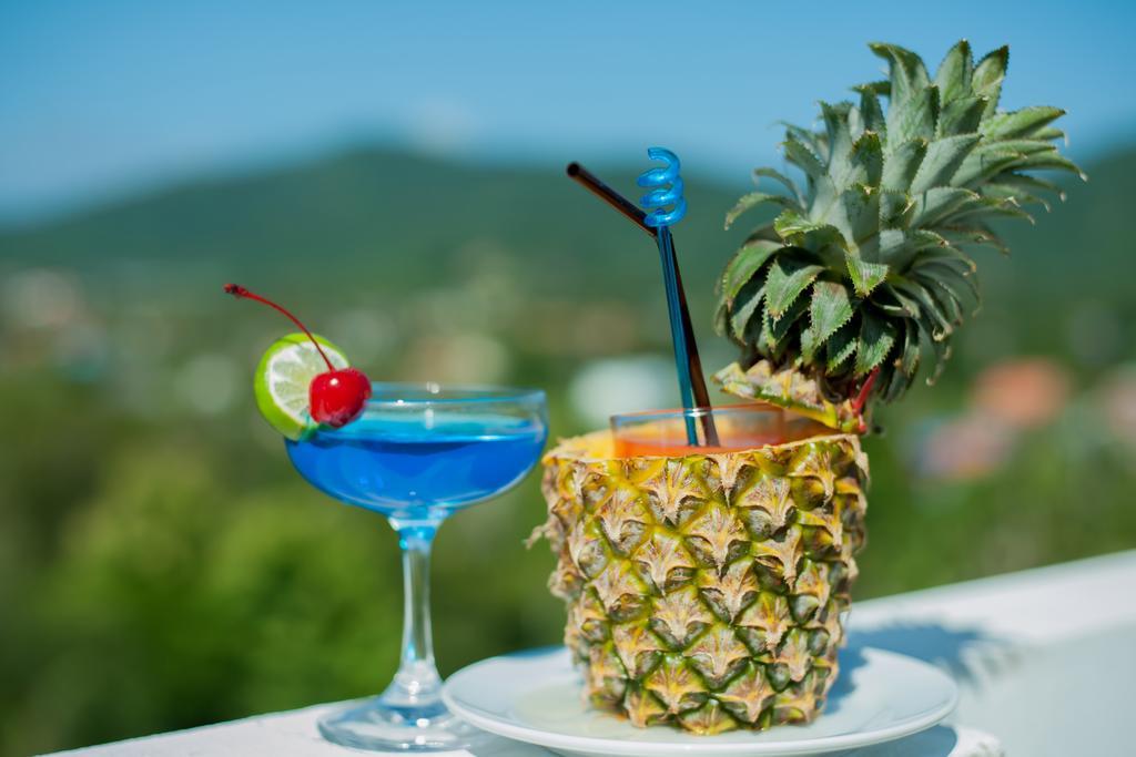 Grand Nai Harn Suites Rawai Kültér fotó
