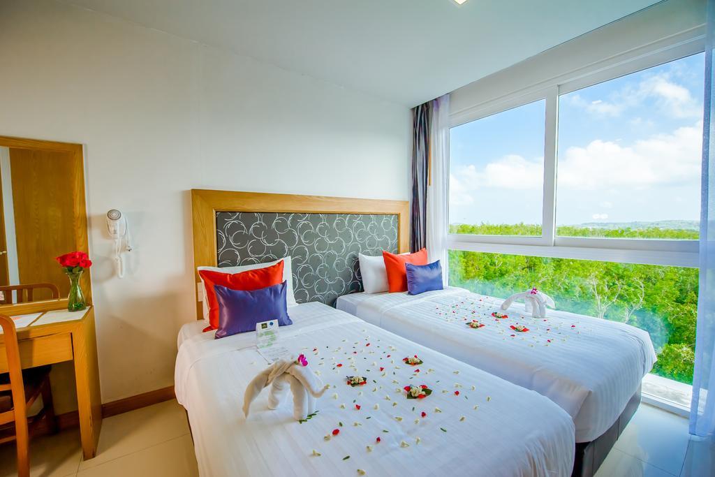 Grand Nai Harn Suites Rawai Kültér fotó
